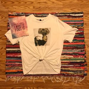 Ariana Grande tee!☁️